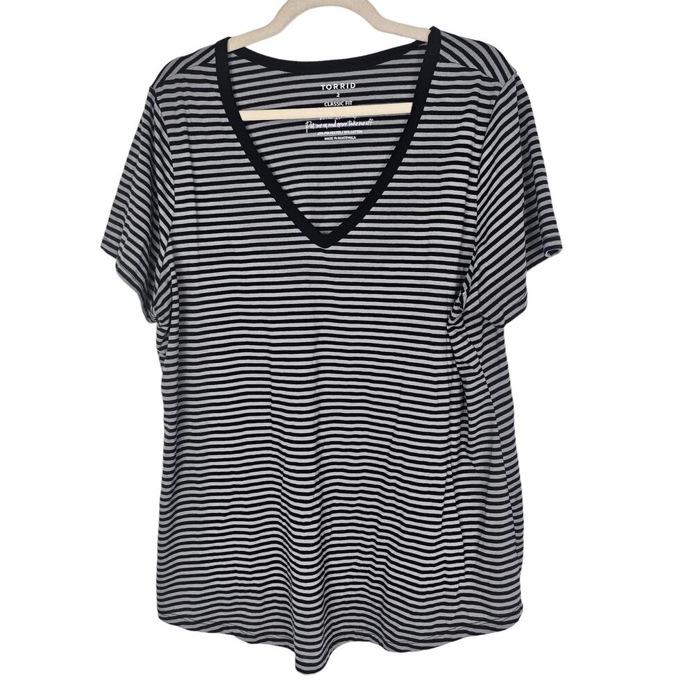Torrid Top V Neck Top Women 2X Gray Black Striped T Shirt Women Casual Top Women